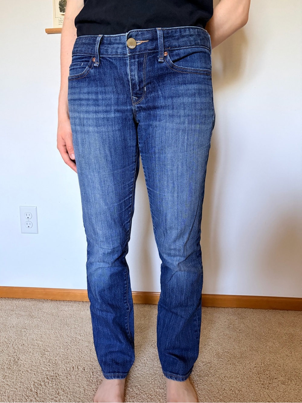 GAP Women's Straight Leg Jeans in Blue Wash